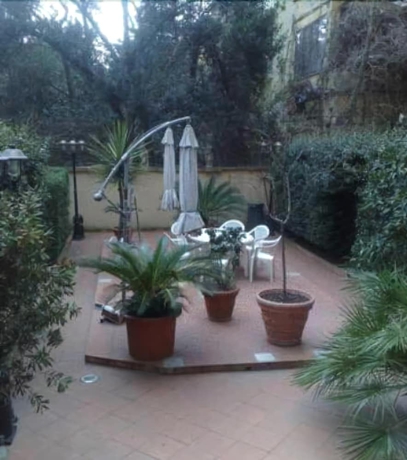 Imagen de los exteriores del Hotel Paola, Mil&aacute;n. Foto 14