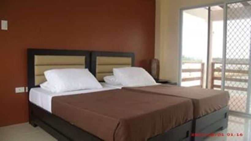 Imagen general del Hotel Papa Kit\'s Marina and Fishing Lagoon. Foto 1