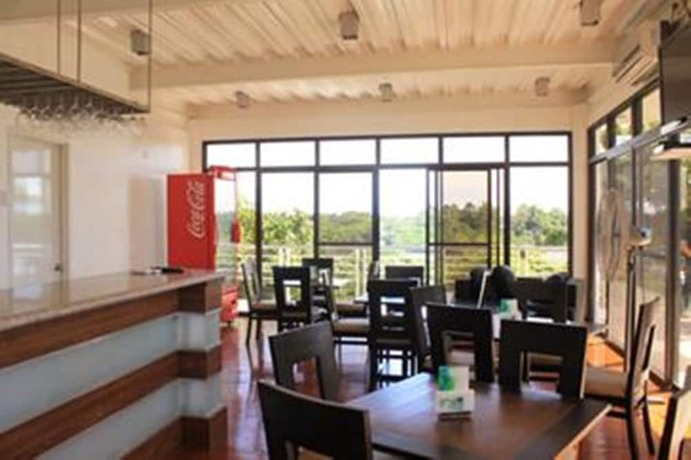 Imagen general del Hotel Papa Kit\'s Marina and Fishing Lagoon. Foto 18