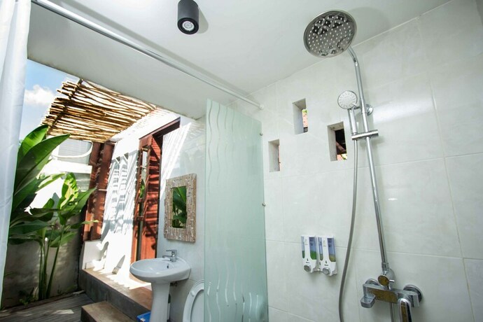 Imagen de la habitación del Hotel Papa Sun Villas. Foto 27