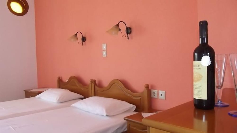 Imagen de la habitación del Hotel Papagalos. Foto 3