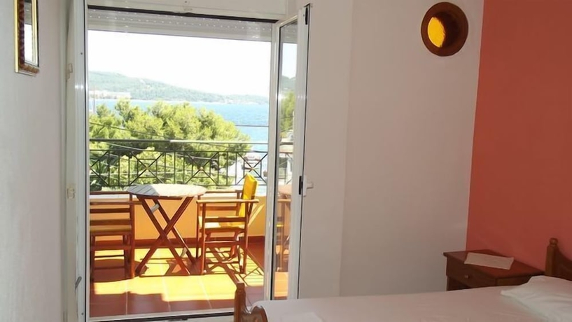 Imagen de la habitación del Hotel Papagalos. Foto 7