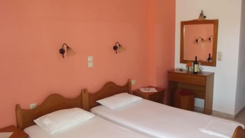 Imagen de la habitación del Hotel Papagalos. Foto 8
