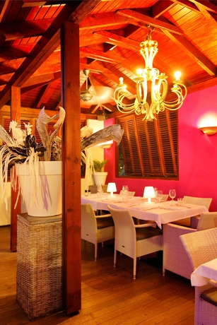 Imagen del bar/restaurante del Hotel Papagayo Beach Resort. Foto 11