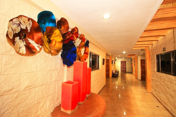 Imagen de los interiores del Hotel Papagayo Boutique, Playa del Carmen. Foto 5