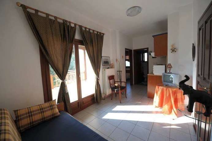 Imagen de la habitación del Hotel Papanikolaou. Foto 4