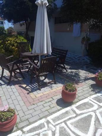 Imagen de los exteriores del Hotel Papanikolaou. Foto 19