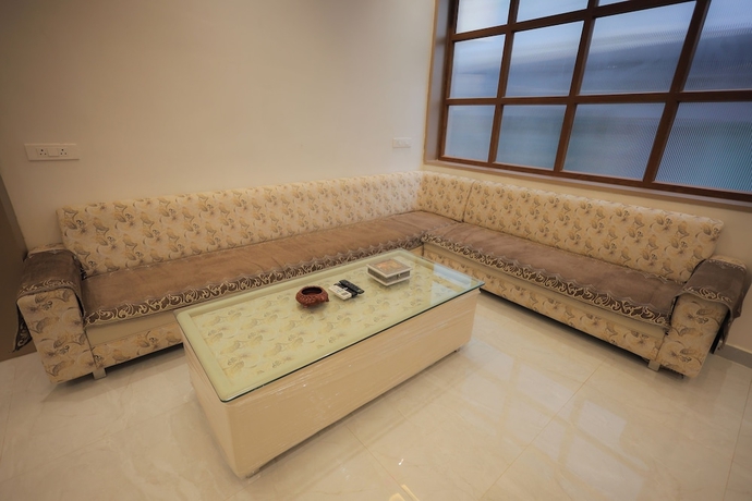 Imagen de los interiores del Hotel Papaya Leaf Comfort Nathdwara. Foto 14