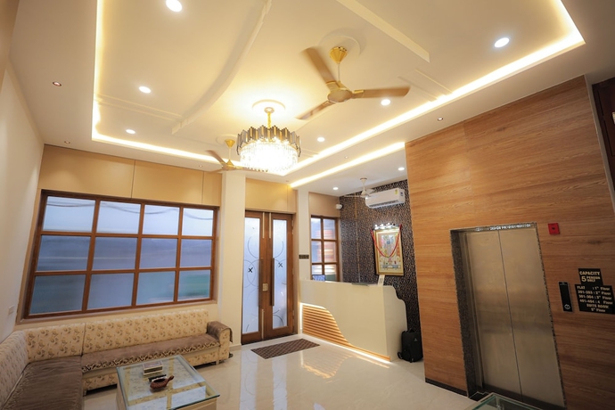 Imagen de los interiores del Hotel Papaya Leaf Comfort Nathdwara. Foto 15