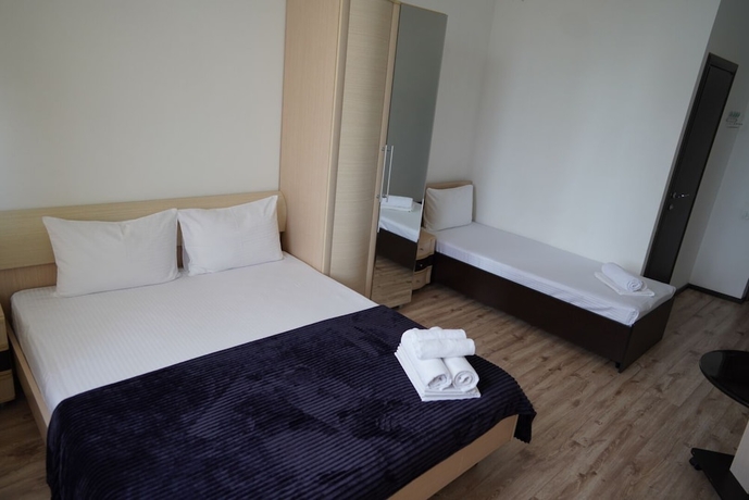 Imagen de la habitación del Hotel Papaya Park. Foto 6