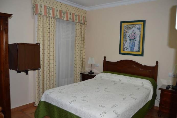 Imagen de la habitación del Hotel Paquita, Chipiona. Foto 5
