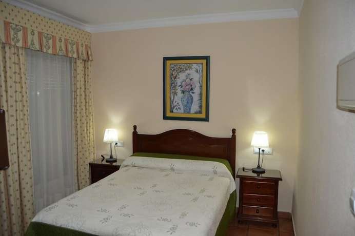 Imagen de la habitación del Hotel Paquita, Chipiona. Foto 8