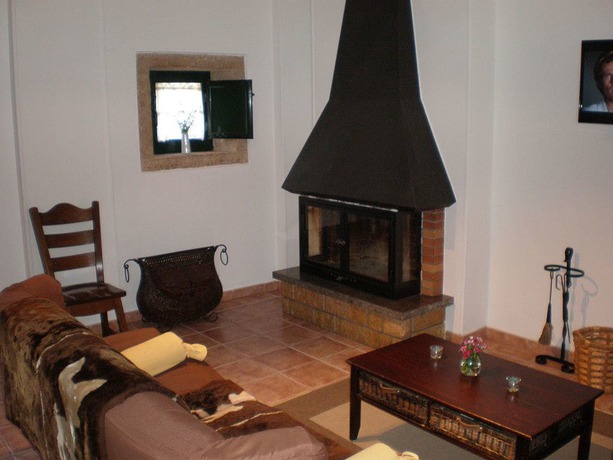 Imagen de los interiores del Hotel Parada De Francos. Foto 7