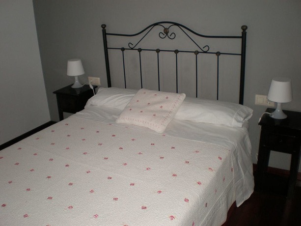 Imagen de la habitación del Hotel Parada De Francos. Foto 5