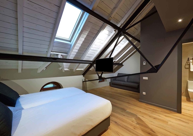 Imagen de la habitación del Hotel Parada Puigcerdà. Foto 10