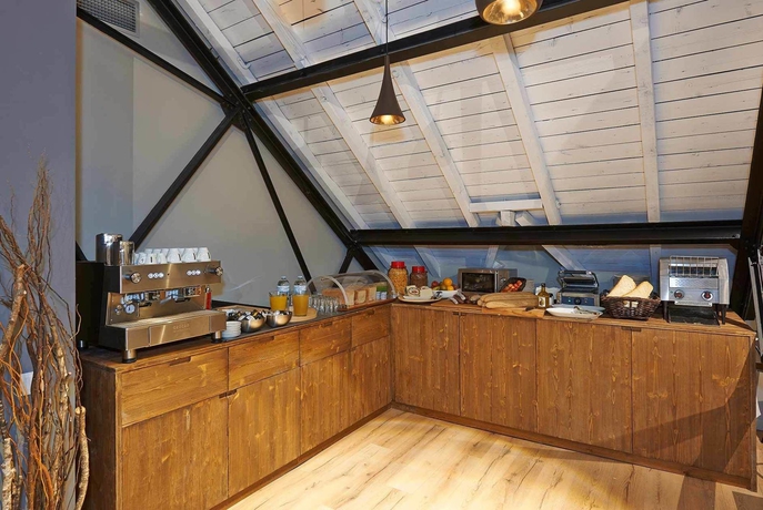 Imagen del bar/restaurante del Hotel Parada Puigcerdà. Foto 5