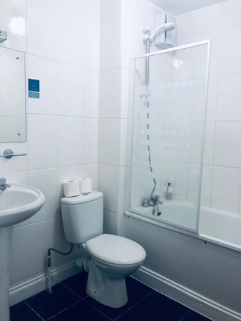 Imagen de la habitación del Hotel Parade Park Bath. Foto 17