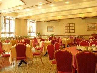 Imagen del bar/restaurante del Hotel Paradesa Resort. Foto 3