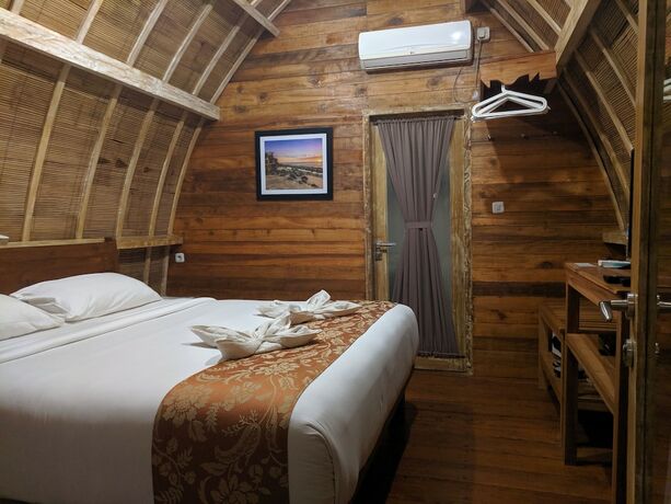 Imagen de la habitación del Hotel Paradesa Villa. Foto 22