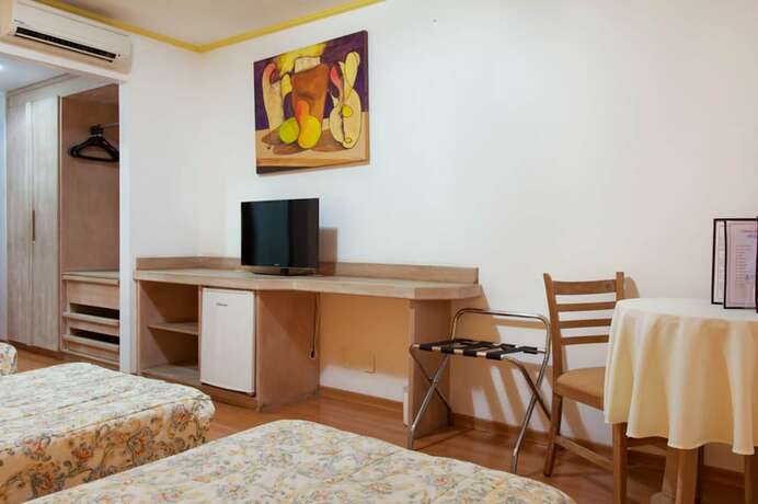 Imagen de la habitación del Hotel Paradies, Jarinu. Foto 9