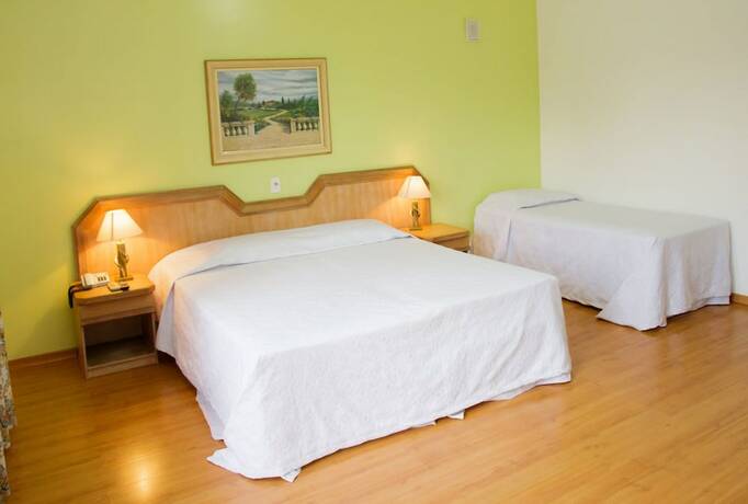 Imagen de la habitación del Hotel Paradies, Jarinu. Foto 17