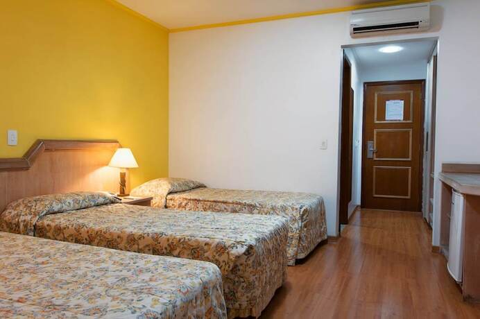 Imagen de la habitación del Hotel Paradies, Jarinu. Foto 18