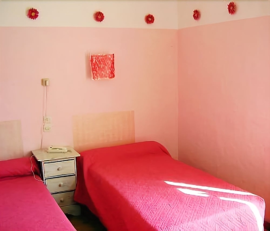 Imagen de la habitación del Hotel Paradis, Bormes-les-Mimosas. Foto 3