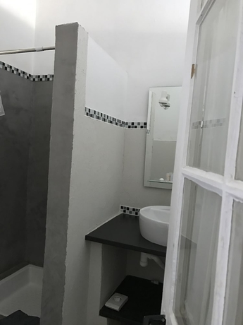 Imagen de la habitación del Hotel Paradis, Bormes-les-Mimosas. Foto 8