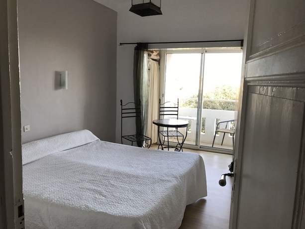 Imagen de la habitación del Hotel Paradis, Bormes-les-Mimosas. Foto 13