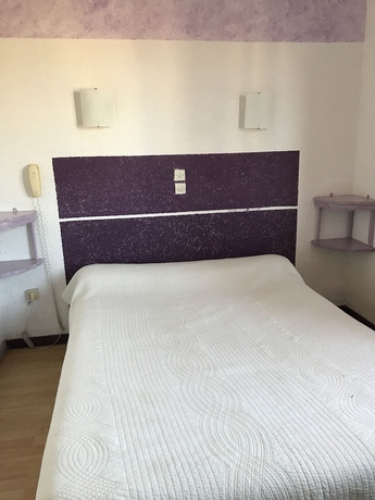 Imagen de la habitación del Hotel Paradis, Bormes-les-Mimosas. Foto 16