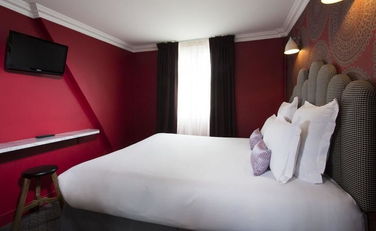 Imagen de los exteriores del Hotel Paradis, Gare du Nord. Foto 16