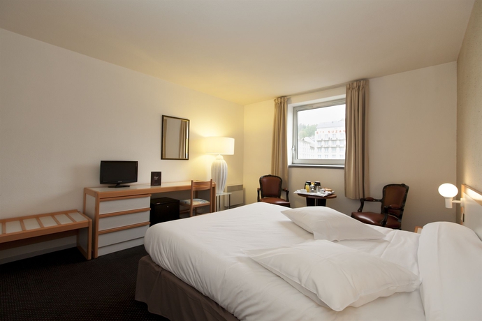 Imagen de la habitación del Hotel Paradis, Lourdes. Foto 8