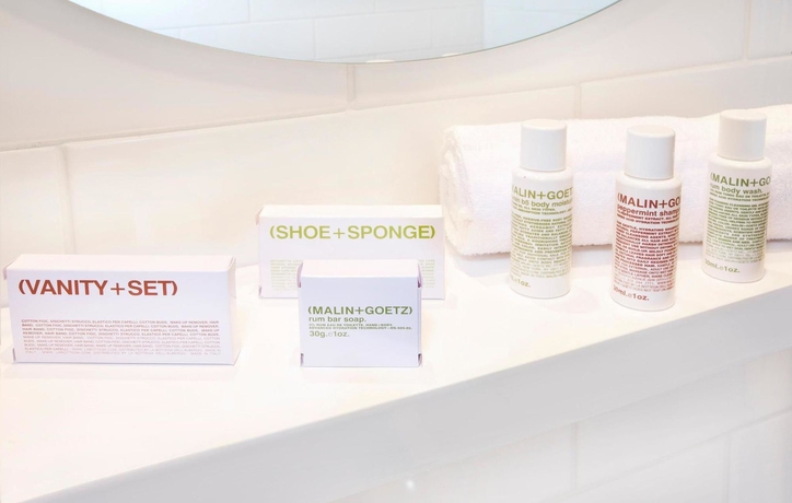 Imagen de la habitación del Hotel Paradis, París. Foto 10