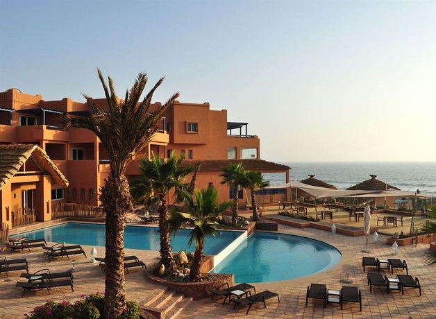 Imagen general del Hotel Paradis Plage Surf Yoga and Spa Resort. Foto 3