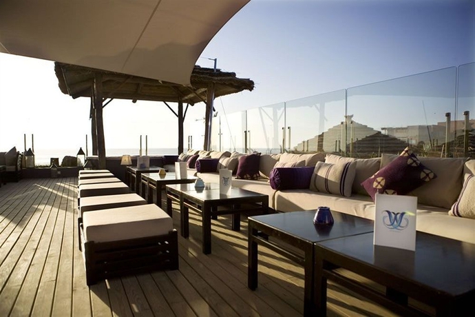 Imagen del bar/restaurante del Hotel Paradis Plage Surf Yoga and Spa Resort. Foto 4