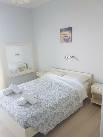 Imagen de la habitación del Hotel Paradise Apartments, Corfu. Foto 18