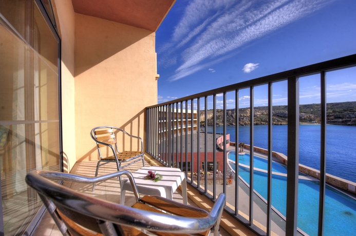 Imagen de la habitación del Hotel Paradise Bay Resort, Mellieha. Foto 8