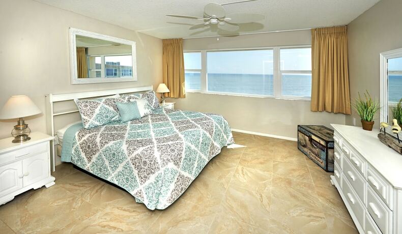 Imagen general del Hotel Paradise Beach Club - Stay in Cocoa Beach. Foto 2