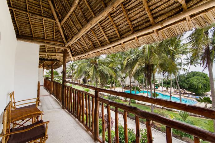 Imagen de la habitación del Hotel Paradise Beach Resort, Marumbi. Foto 6