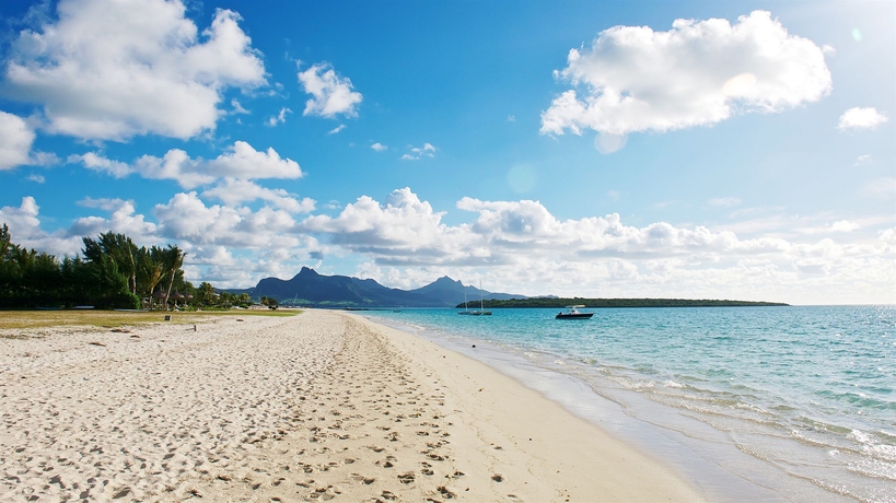 Imagen de los exteriores del Hotel Paradise Beach by Horizon Holidays. Foto 7