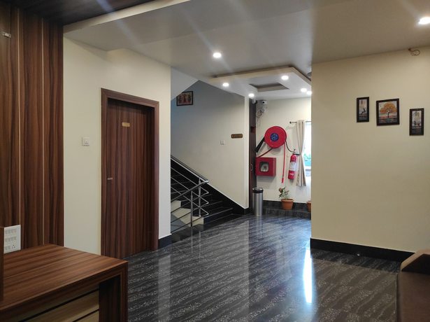 Imagen de los interiores del Hotel Paradise, Biswanath Charali. Foto 10