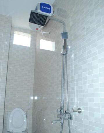 Imagen de la habitación del Hotel Paradise, Bo Trach. Foto 7