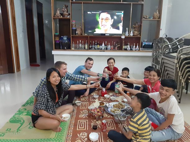 Imagen del bar/restaurante del Hotel Paradise, Bo Trach. Foto 6