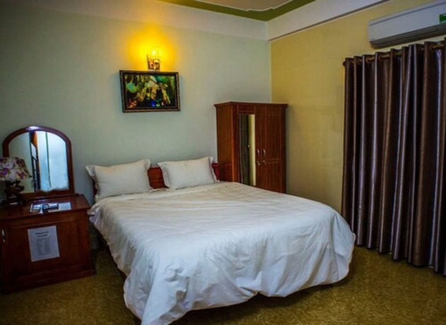 Imagen de la habitación del Hotel Paradise, Bo Trach. Foto 14