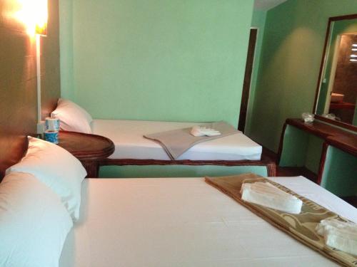 Imagen de la habitación del Hotel Paradise Bungalows, Ban Haad Rin. Foto 6