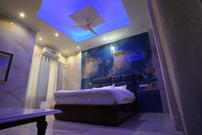 Imagen de la habitación del Hotel Paradise - Chandigarh. Foto 7
