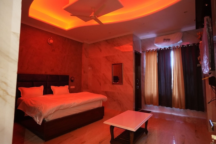 Imagen de la habitación del Hotel Paradise - Chandigarh. Foto 11