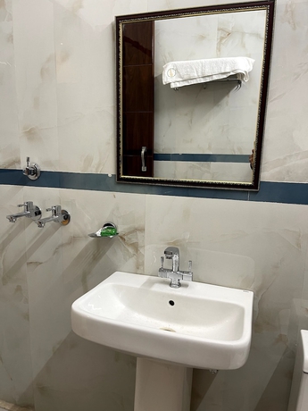 Imagen de la habitación del Hotel Paradise - Chandigarh. Foto 14