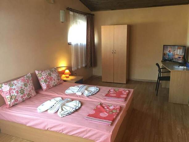 Imagen de la habitación del Hotel Paradise Chernomorets. Foto 17