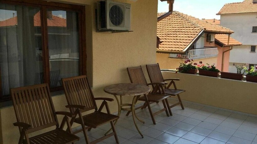 Imagen general del Hotel Paradise Chernomorets. Foto 10